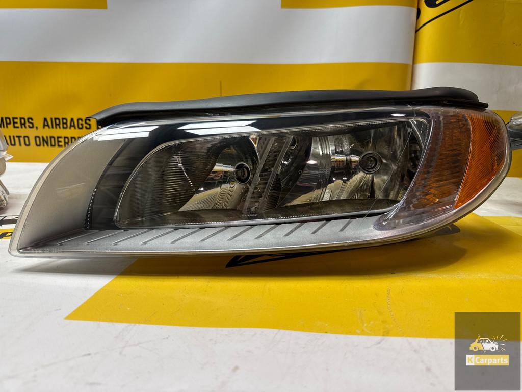 Koplamp linksvoor voor VOLVO S60 2007 0002010002, Info@fabrikant.eu, Fabrikantstraat 1
1000 AA  Amsterdam, NL, Volvo, Fabrikant BV