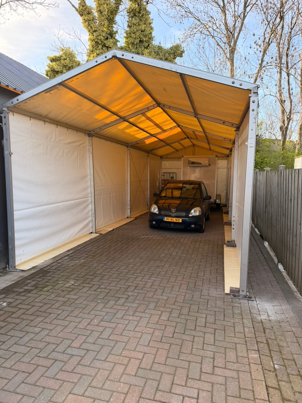 Overkapping Garagetent Opslagtent Carport  4x9mtr
