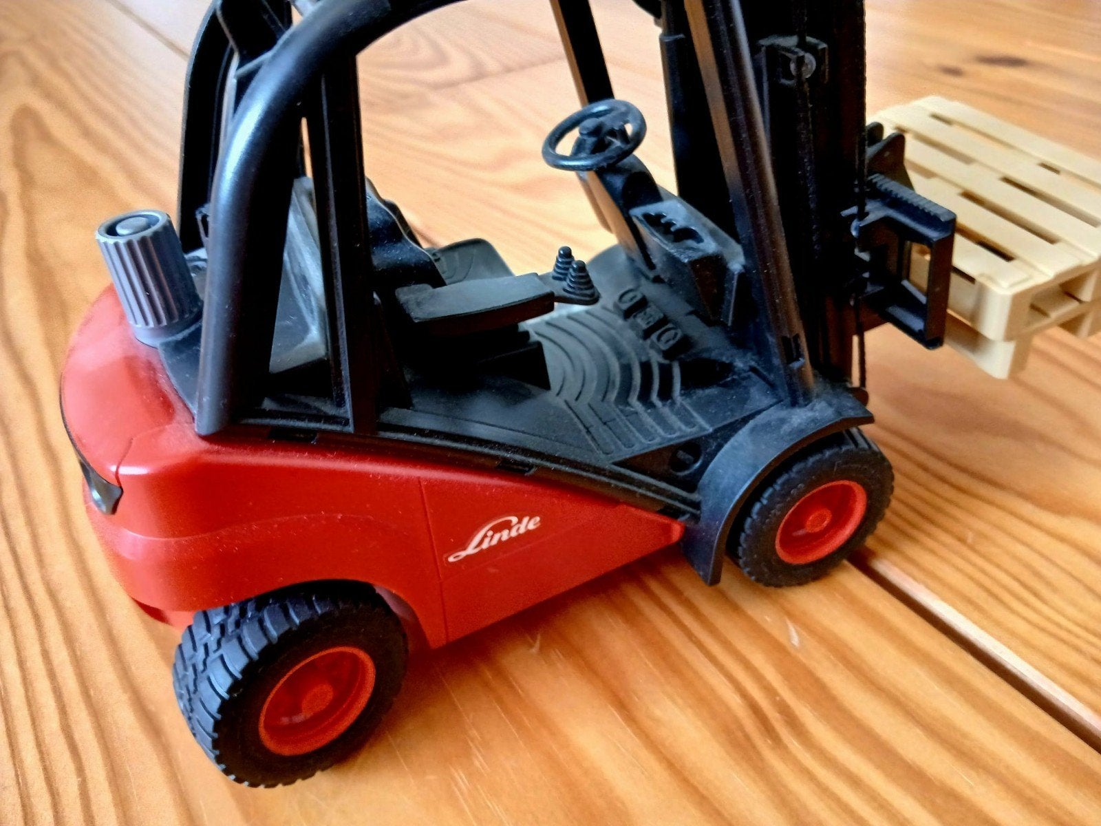 Bruder heftruck, Ophalen, Zo goed als nieuw