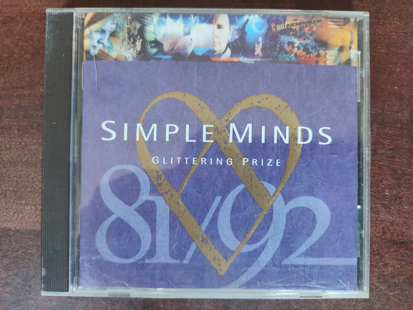 CD : SIMPLE MINDS - GLITTERING PRIZE (MEILLEUR DES ALBUMS), Enlèvement ou Envoi