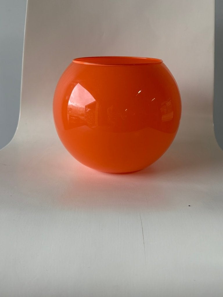 Oranje bloempot, Ophalen, Overige materialen, Rond, Zo goed als nieuw