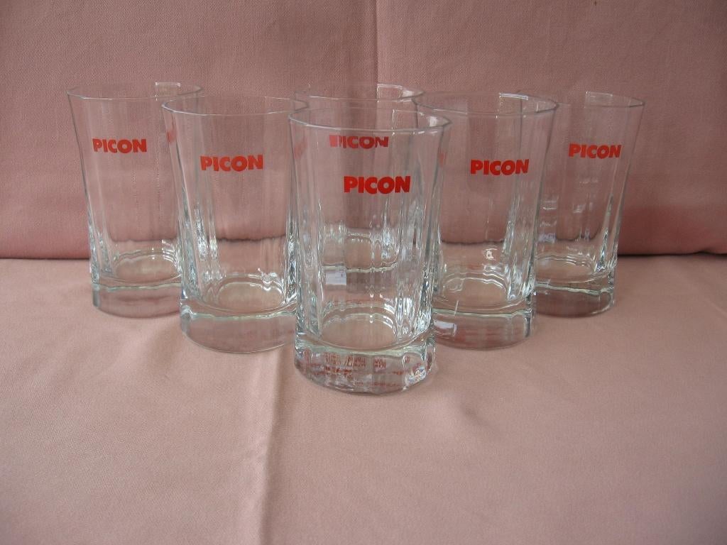 6 verres rectangulaires Picon avec texte rouge PICONE., Enlèvement ou Envoi, Comme neuf, Ustensile