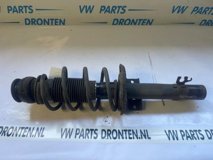 Schokdemperpoot links-voor van een Volkswagen Polo, Gebruikt, -, Volkswagen, -