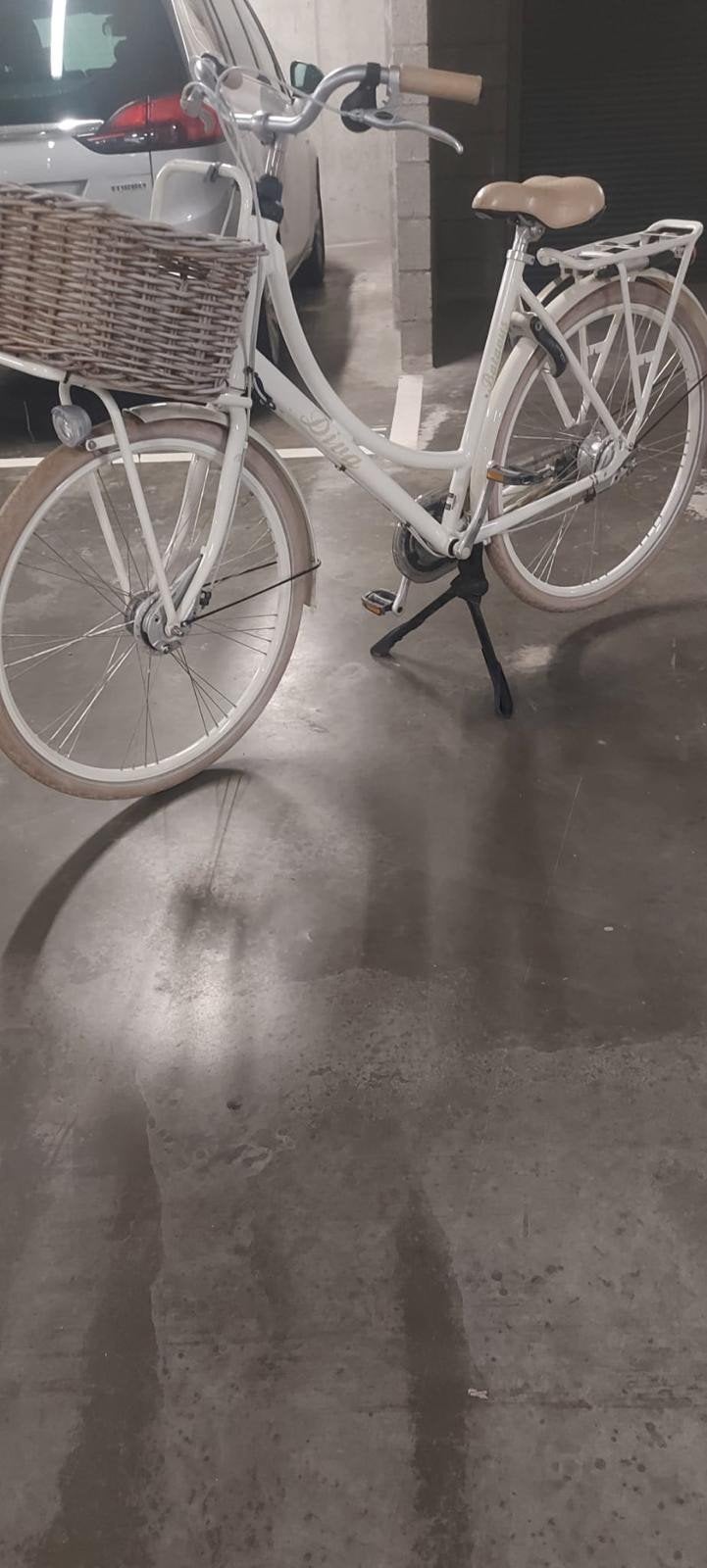 fiets 28 inch zo goed als nieuw, Fietsen en Brommers, Ophalen of Verzenden, Batavus, Versnellingen