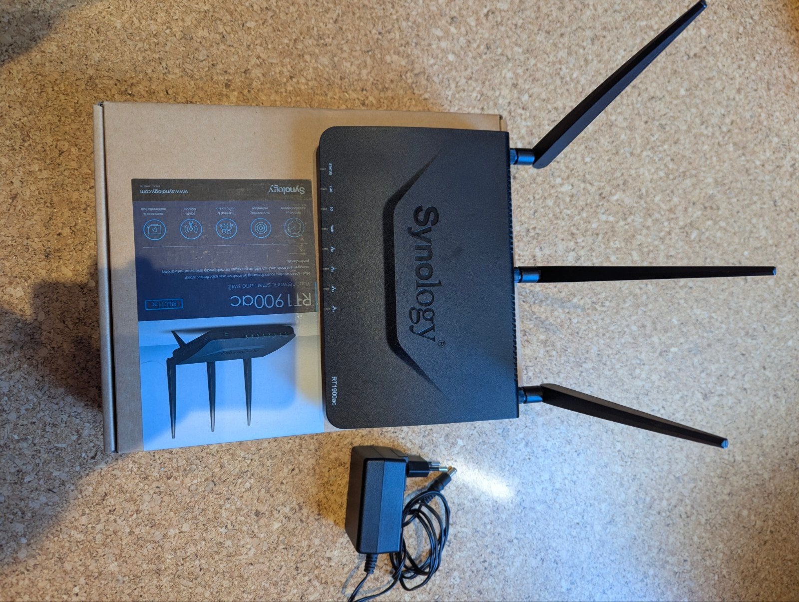 Synology RT1900ac-router, wifi, 2,4 en 5 Ghz dual-band, Computers en Software, Routers en Modems, Gebruikt, Router, Ophalen of Verzenden