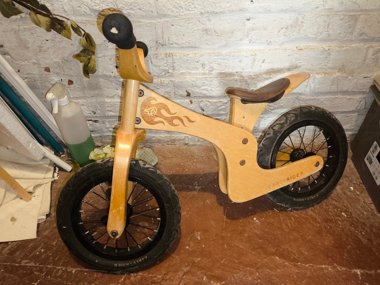 Jolie petite draisienne en bois, Enfants & Bébés, Jouets | Extérieur | Véhicules & Draisiennes, Enlèvement
