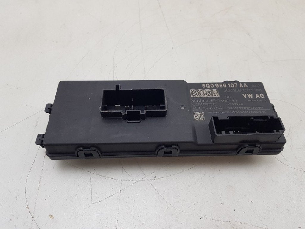 MODULE DE COMMANDE DU HAYON Volkswagen Passat Variant (3G5), Autos : Pièces & Accessoires, Électronique & Câbles, Volkswagen, Utilisé
