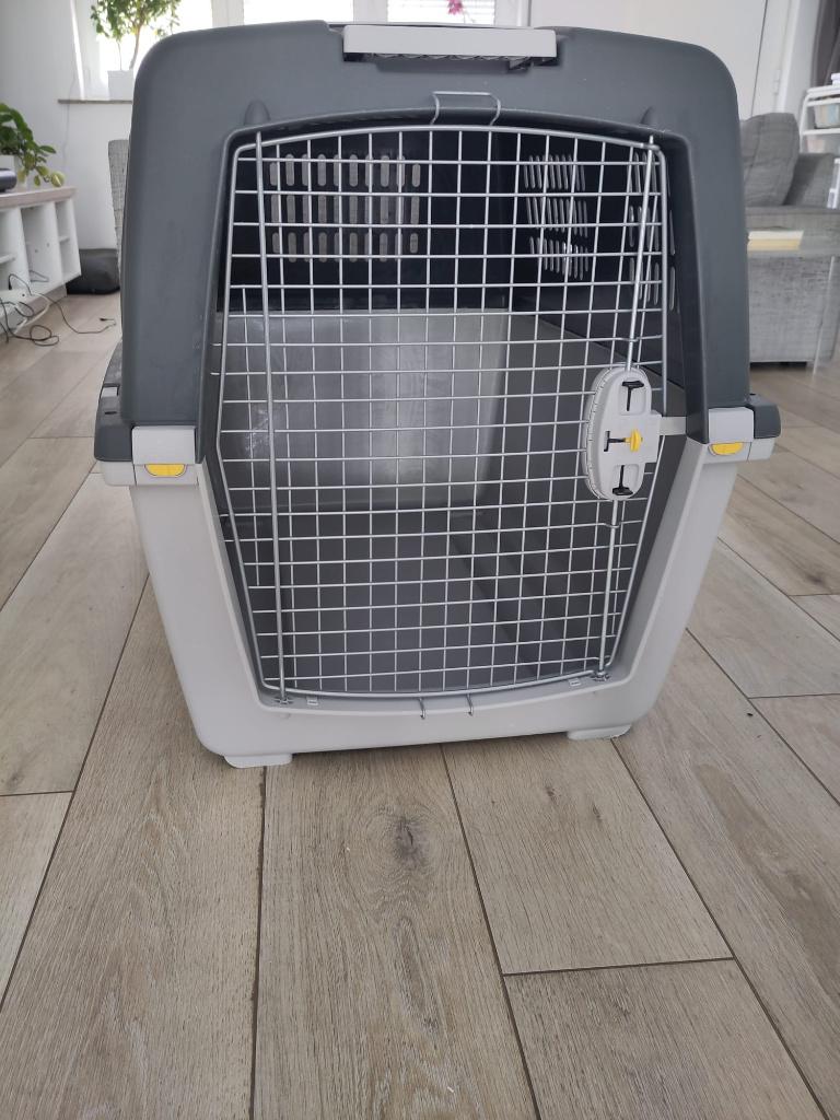 Grande cage de transport pour chien Trixie Gulliver taille 7, Animaux & Accessoires, Boîtes de transport, Utilisé, Enlèvement