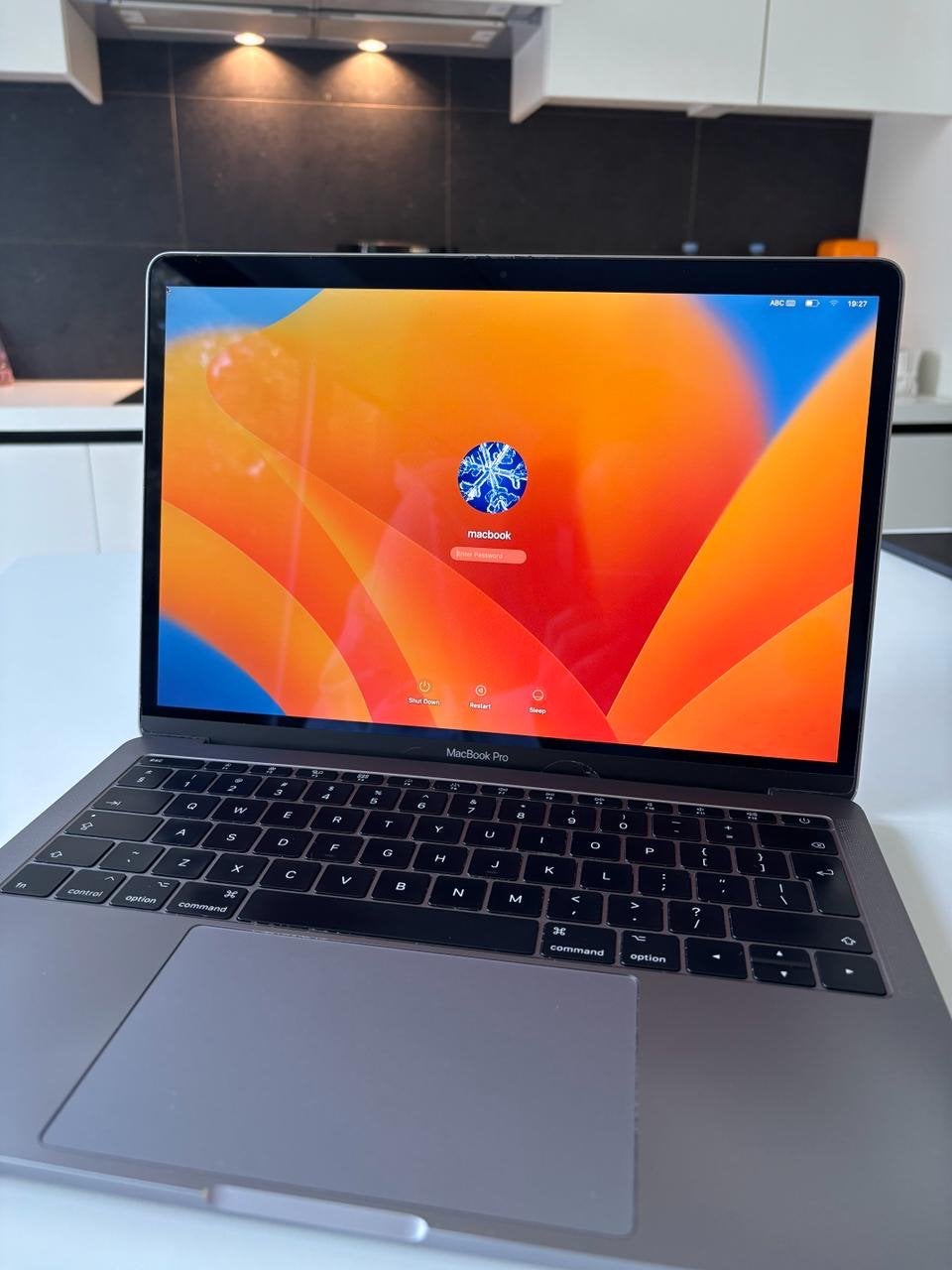Macbook Pro 2017 13 inch Retina Core i7 16GB RAM, Computers en Software, Apple Macbooks, Ophalen, Qwerty, 13 inch, Zo goed als nieuw