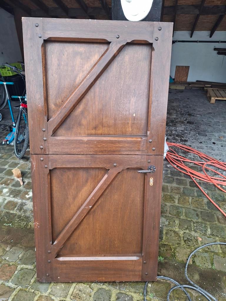 Antieke deur., Enlèvement