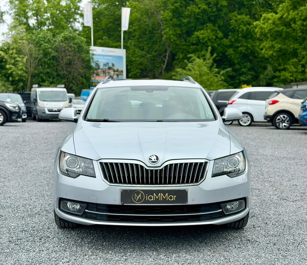 SKODA SUPERB - 2.0 DIESEL - AUTOMAAT, Autos, Skoda, Achat, Entreprise, Noir, Automatique