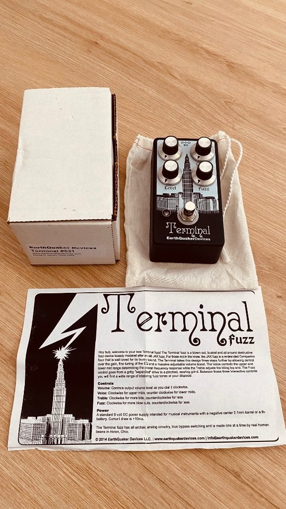 EarthQuaker Devices Terminal Destructive Fuzz Device 2014, Musique & Instruments, Enlèvement ou Envoi, Comme neuf, Distortion, Overdrive ou Fuzz