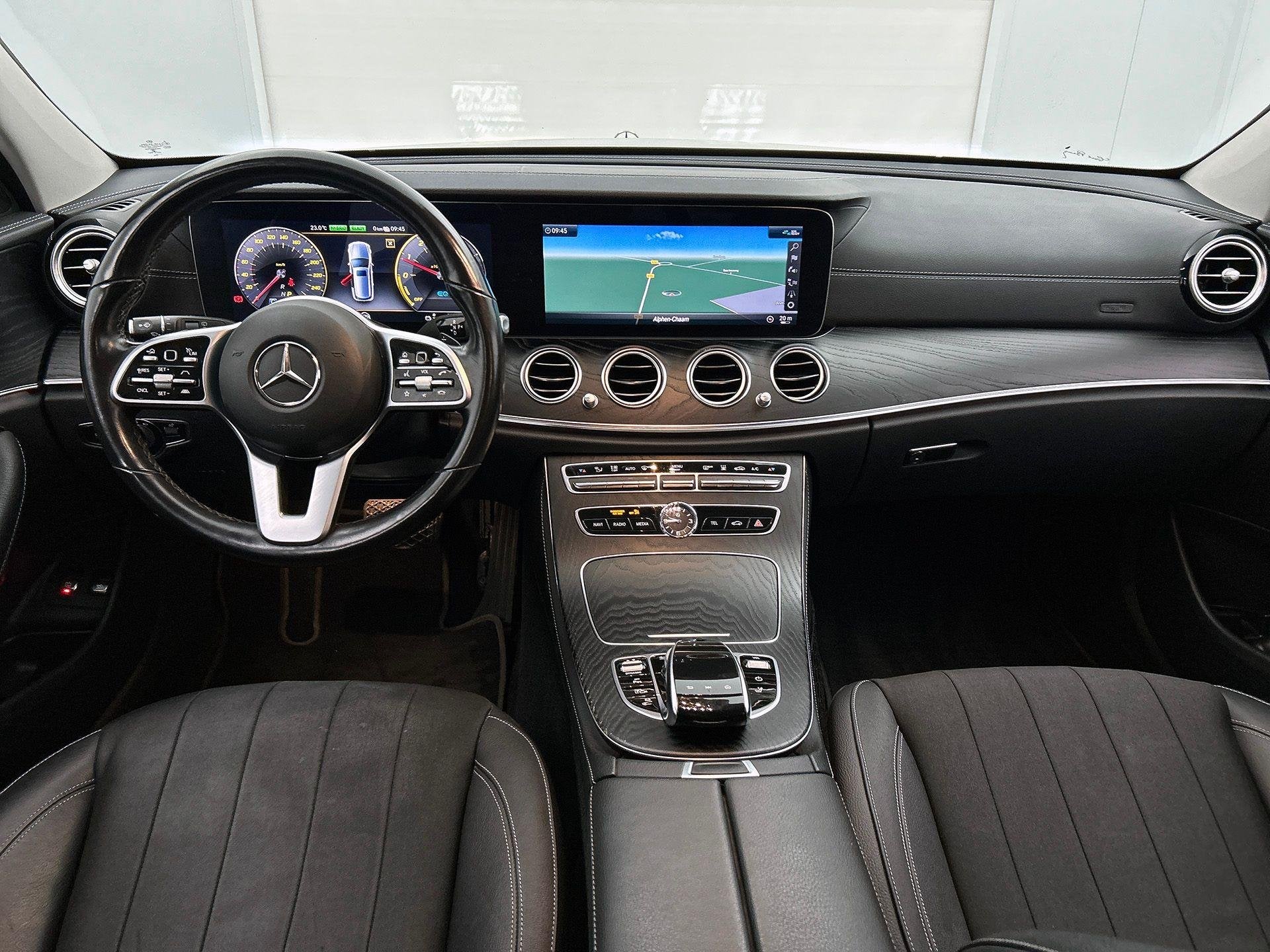 Mercedes-Benz E-Klasse 300 DE Break Luxury Line | Trekhaak |, 40 g/km, Entreprise, 5 portes, Automatique