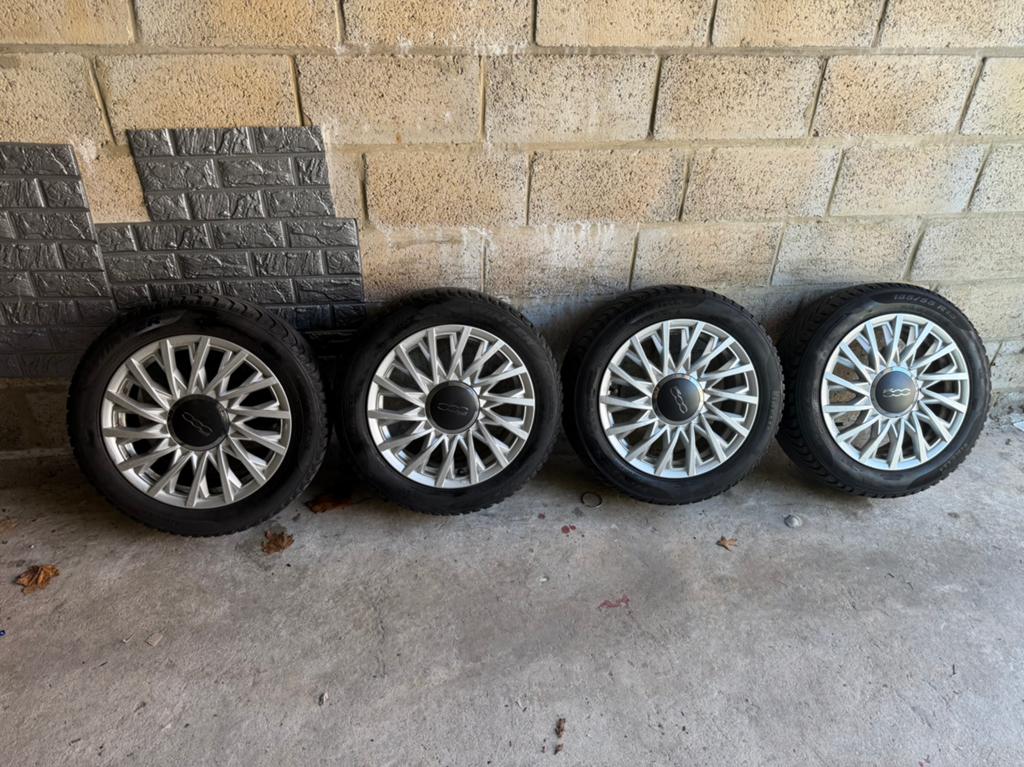 Orginele Fiat 500 velgen let banden 185.55.15, Ophalen of Verzenden, Band(en)