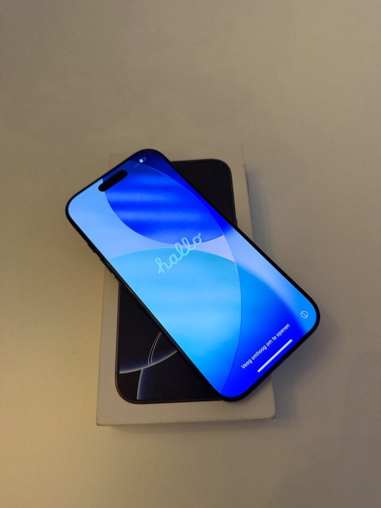 iPhone 16 Pro 256GB Black Titanium, Telecommunicatie, Gebruikt, Zwart, Ophalen of Verzenden, 87 %