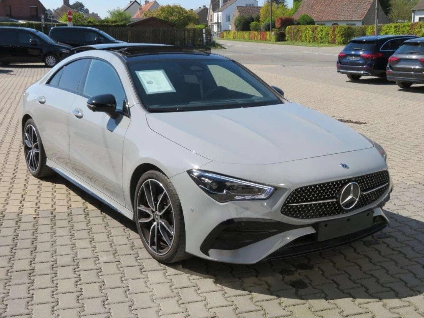 Mercedes-Benz CLA-Klasse 180 CLA 180 AMG Line (bj 2025), Gebruikt, Zwart, 4 cilinders, 136 pk