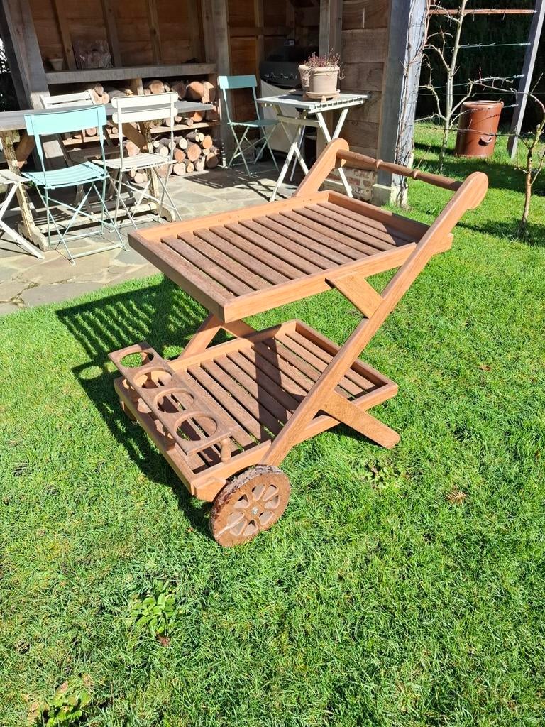 Tuintafeltje op wielen, tuintrolley, Ophalen, Zo goed als nieuw, Hout, Verrijdbaar