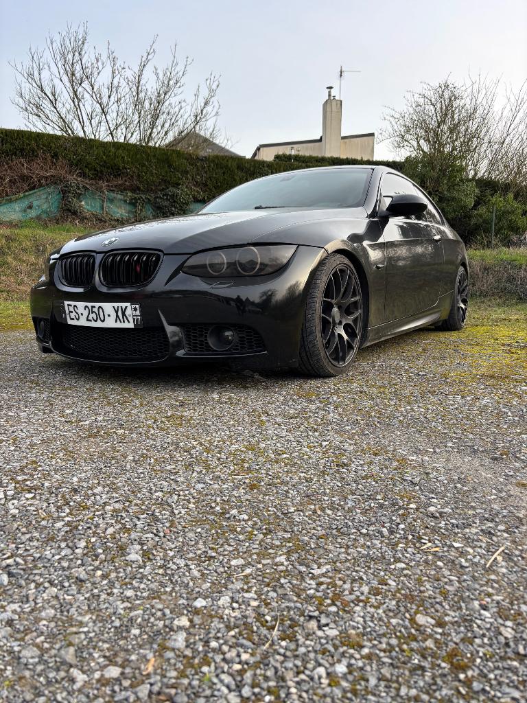 Evan, Autos, BMW, Particulier, Caméra de recul, Phares directionnels, Airbags, Air conditionné, Climatisation automatique, Phares Bi-Xénon