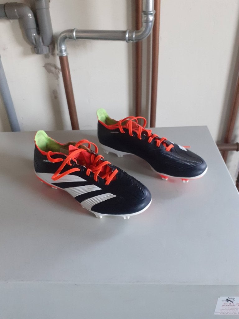 Voetbalschoenen, Ophalen, Zo goed als nieuw, Schoenen