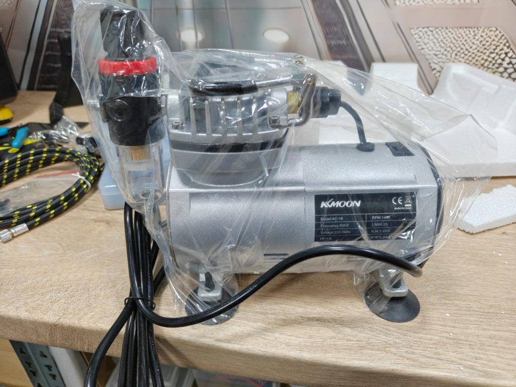 Airbrush KMOON AC 18, Hobby en Vrije tijd, Ophalen, Nieuw, Overige typen