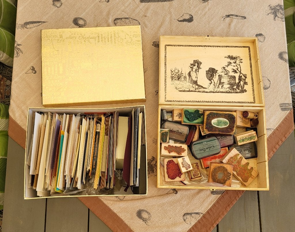 Doos allerlei boeken, inkt, schilderen, kalligrafiestempelen, Ophalen, Gebruikt