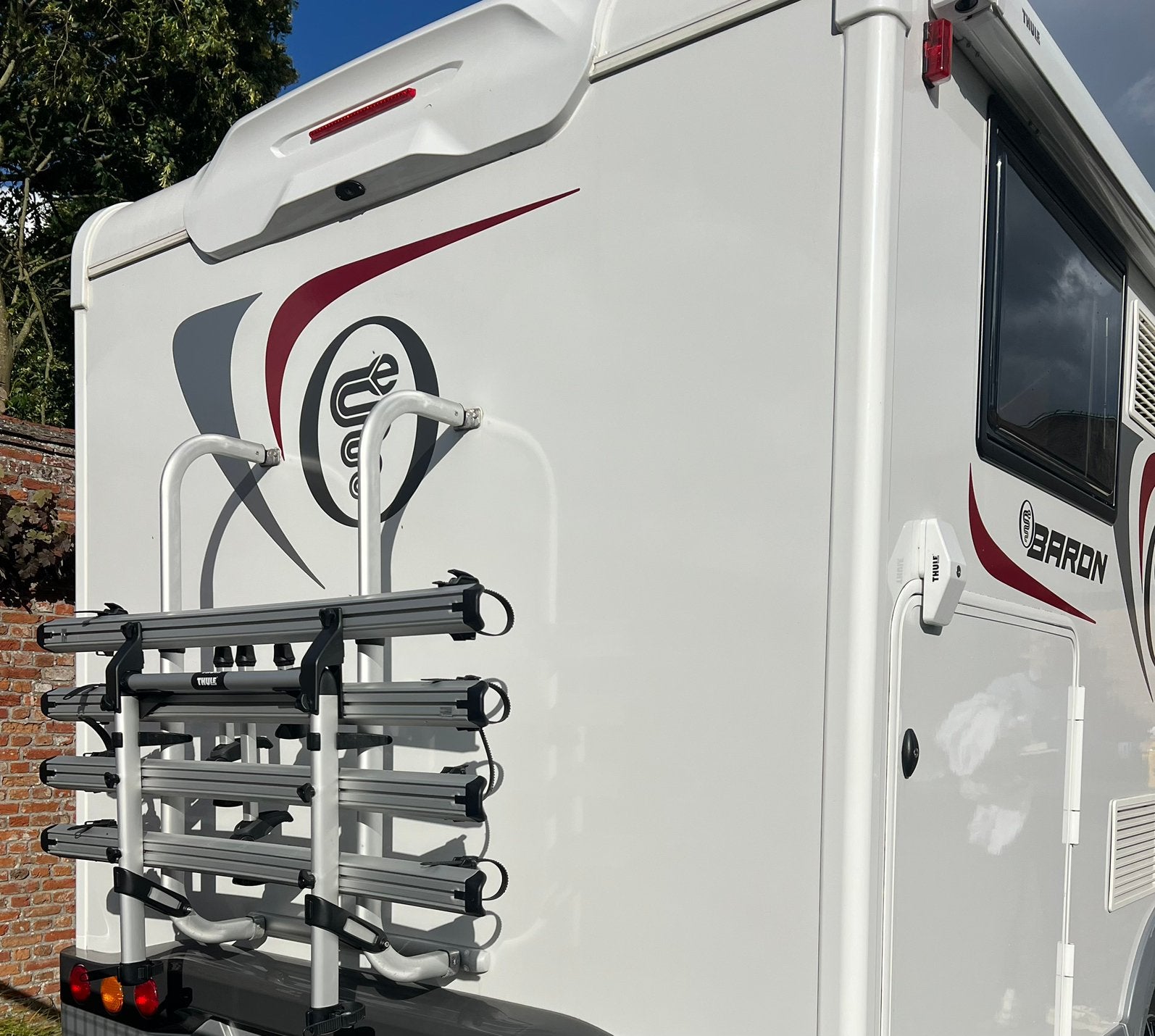 Mobilhome te Huur Vanaf 28 augustus. Last minute, Siège de train, 6 à 7 mètres, Boîte manuelle, Jusqu'à 6