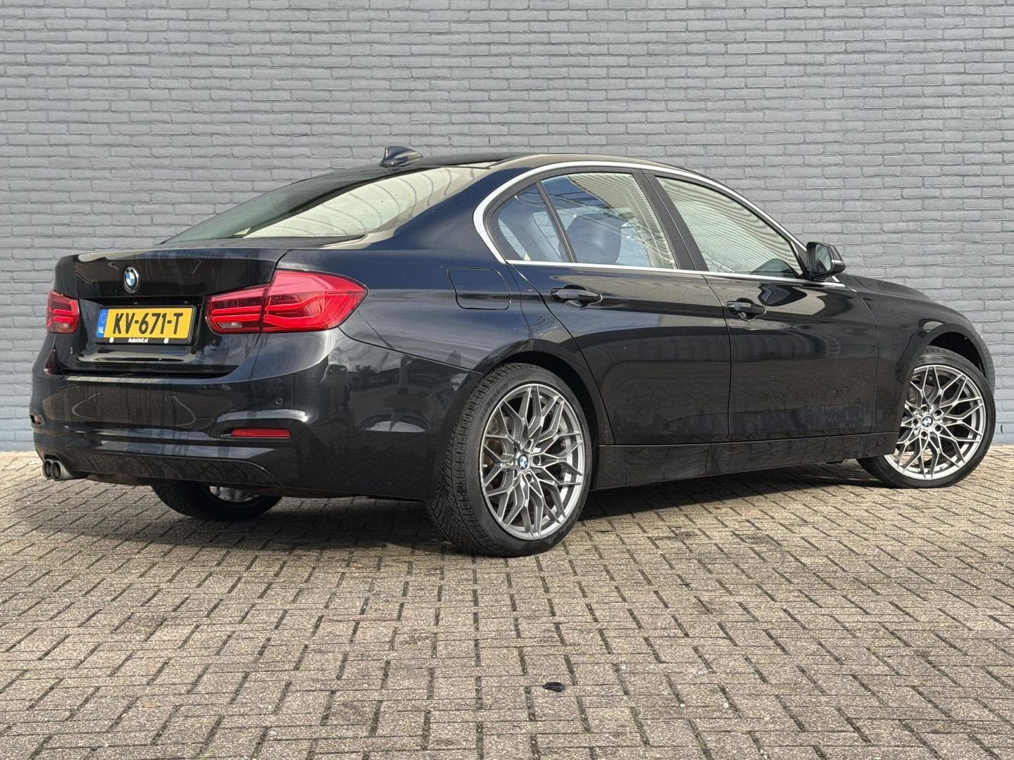 BMW 330 3-serie 330e Centennial High Executive | Leder | Cru, Autos, 8 kWh, Achat, Entreprise, Noir