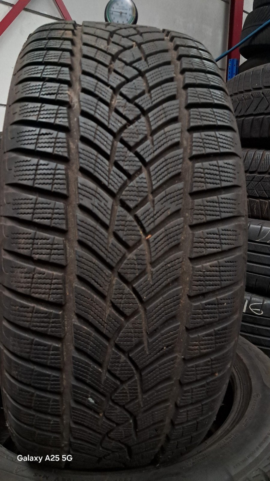 2554519 255/45/19 255/45r19 winter demo, Ophalen