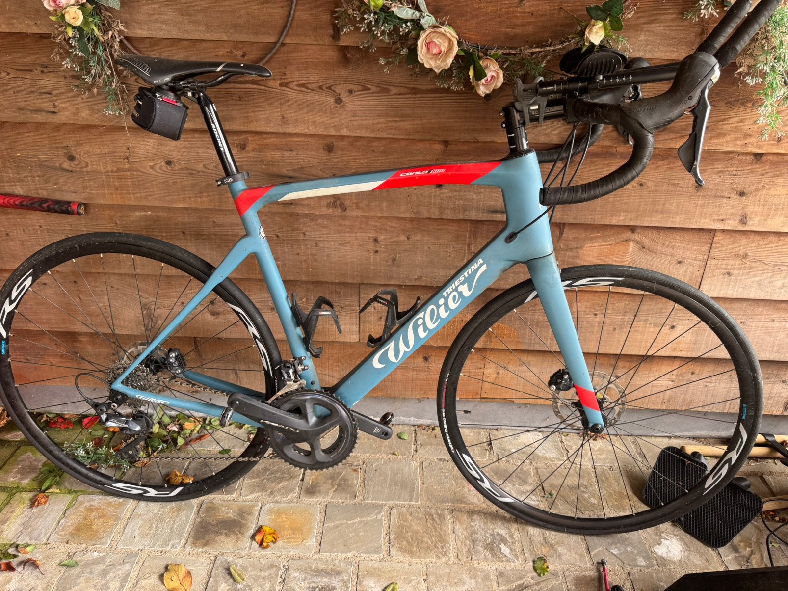 Koersfiets Wilier Cento inclusief rollen, Fietsen en Brommers, Ophalen, Zo goed als nieuw