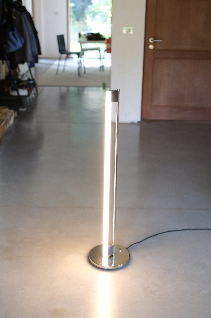 Eileen Gray Tube Lamp, Enlèvement, Utilisé