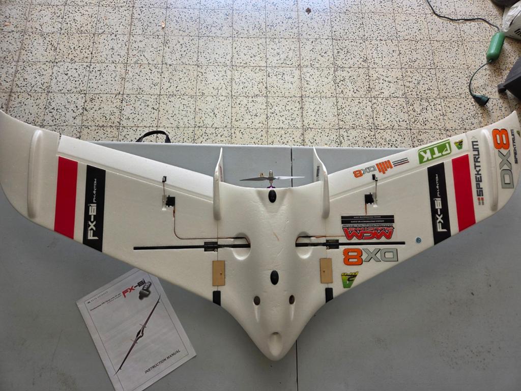 FX61 1550 mm Phantom Flying Wing, Hobby en Vrije tijd, Modelbouw | Radiografisch | Vliegtuigen, Ophalen, Zo goed als nieuw, Elektro