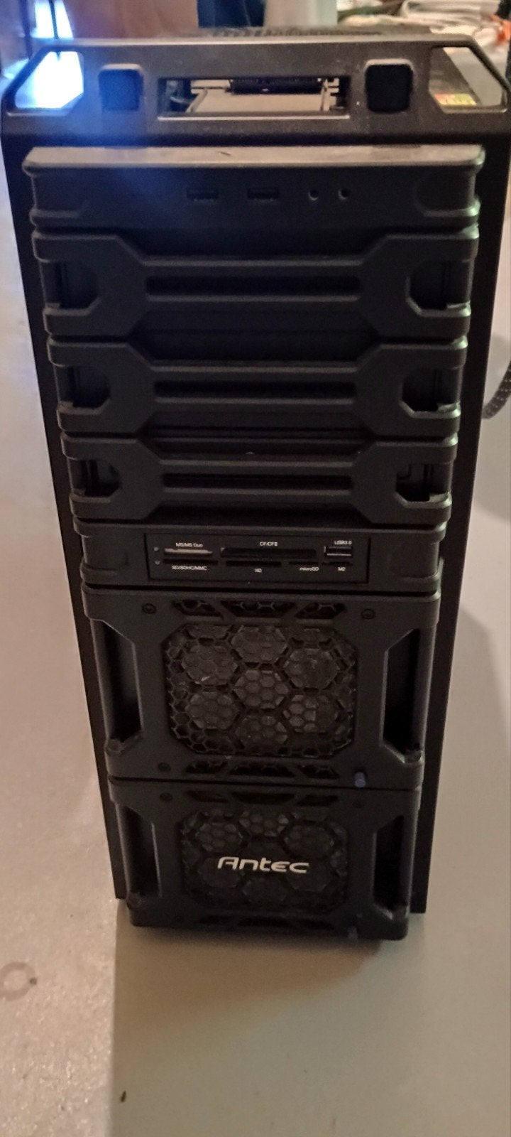 set up  de base pour pc gamer, Informatique & Logiciels, Enlèvement