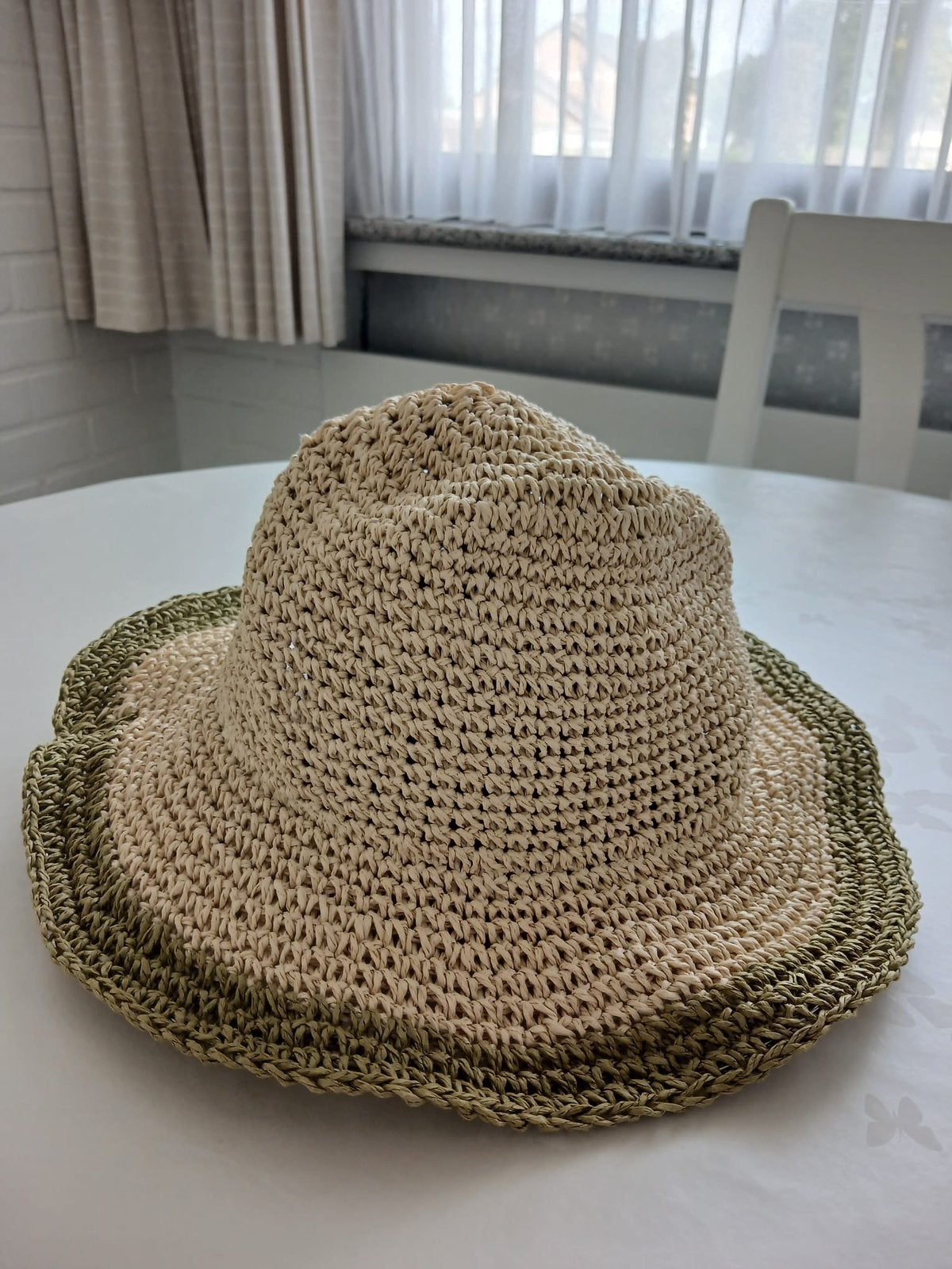 Zomers dames hoedje, Kleding | Dames, Hoeden en Petten, Ophalen of Verzenden, Zo goed als nieuw