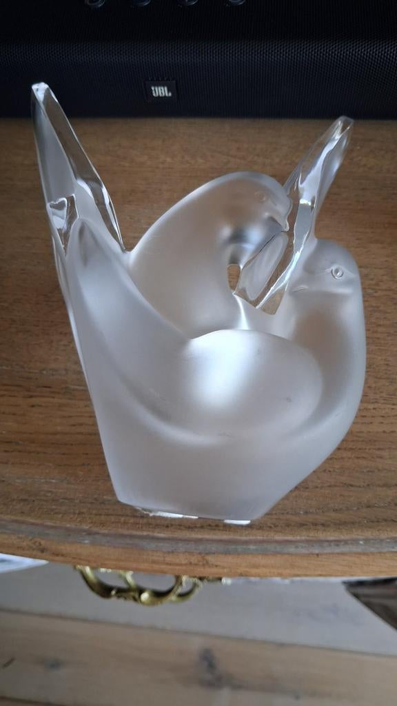 Sylvie kristallen vaas met duiven — Lalique, 1970, Verzamelen, Ophalen of Verzenden