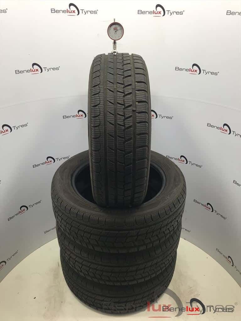 zgan 195/55R16 87T Roadstone 195/55 R16 195/55/16 1955516, Auto-onderdelen, Ophalen, Gebruikt, -, Winterbanden