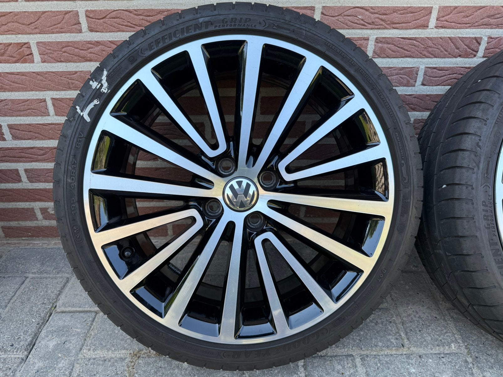 Volkswagen Up 17 inch Polygon velgen zomerbanden origineel, Auto-onderdelen, Ophalen, Banden en Velgen, 17 inch, Personenwagen