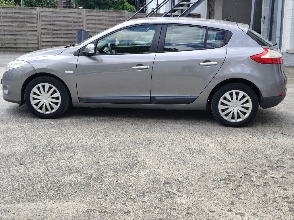 Renault Megane/1.5dci tomtom/184129km/Euro 5, Auto's, Euro 5, Stof, 4 cilinders, 115 g/km