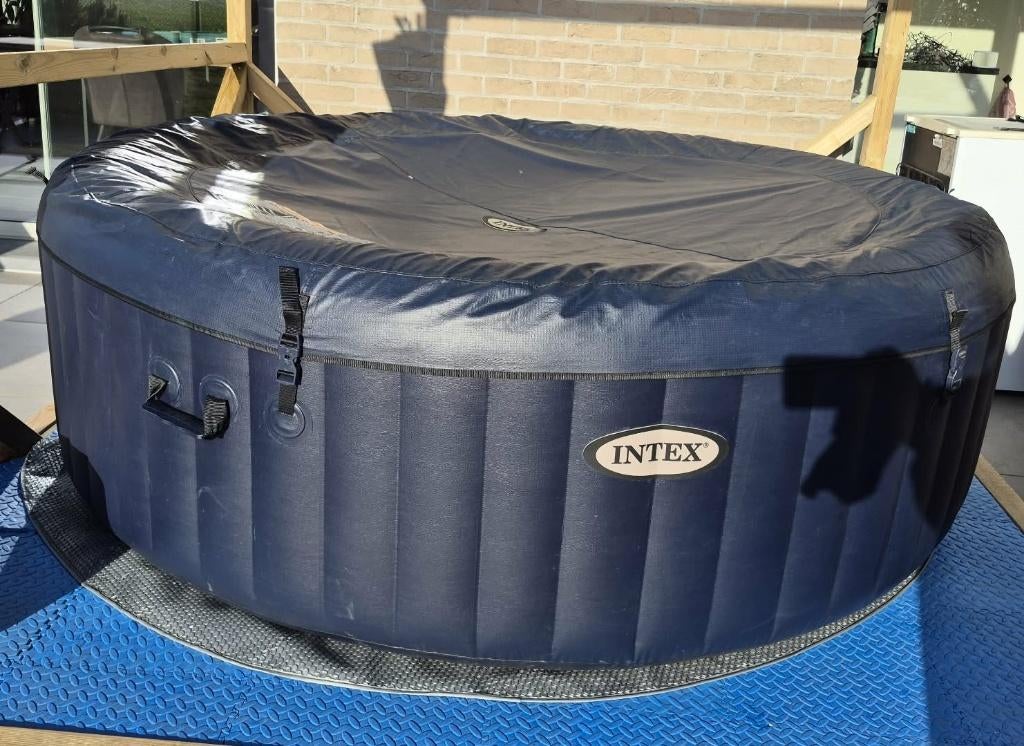 Jacuzzi, Enlèvement, Comme neuf, Tapis de sol, Gonflable