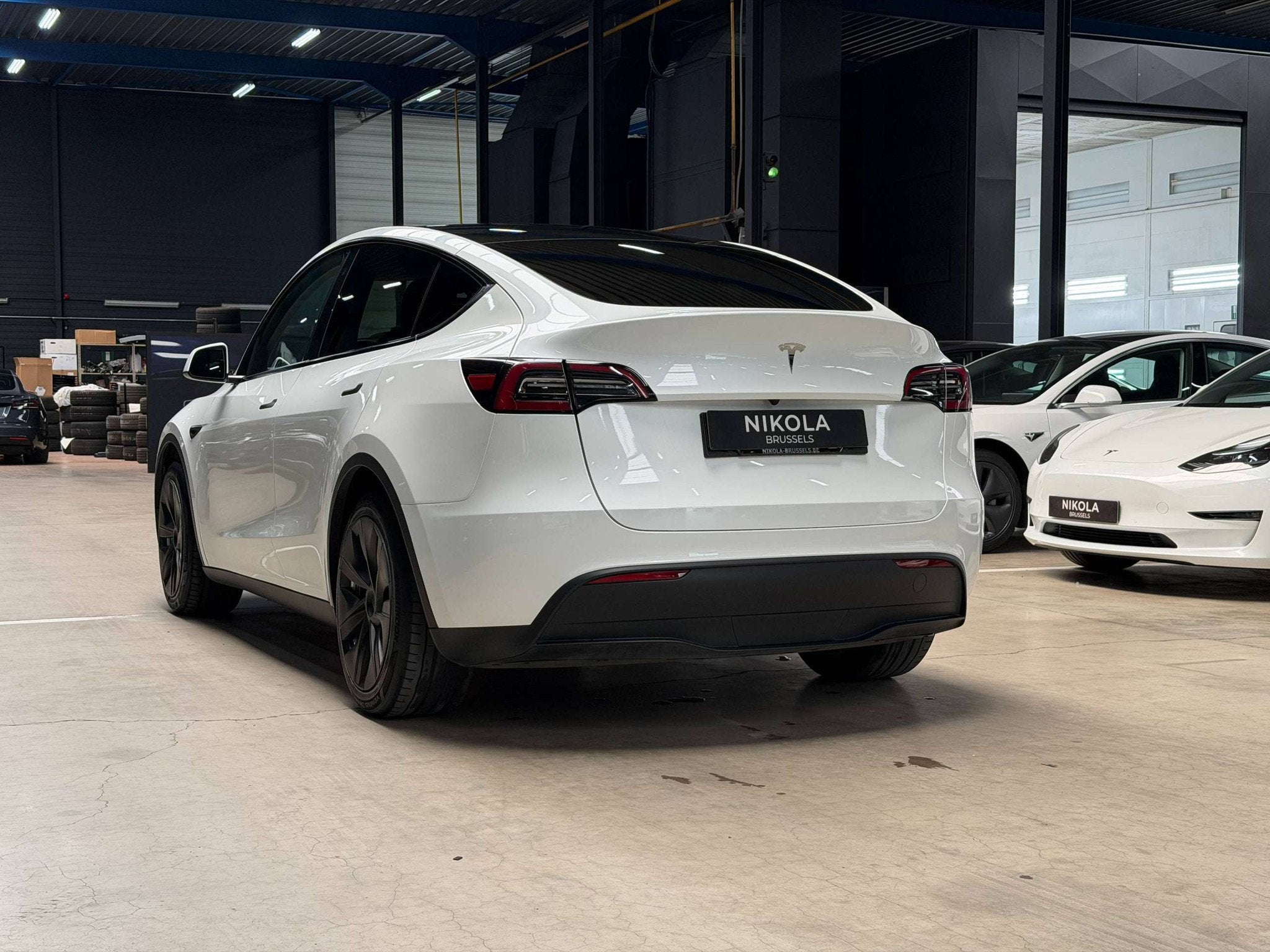 Tesla Model Y RWD - PREMIUM - ENHANCED AUTOPILOT (bj 2024), Auto's, Tesla, Achterwielaandrijving, Gebruikt, Zwart, Adaptive Cruise Control