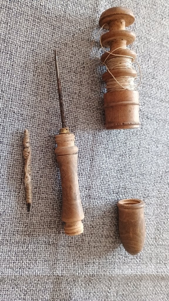 Set de couture du soldat français 1ère guerre, Enlèvement