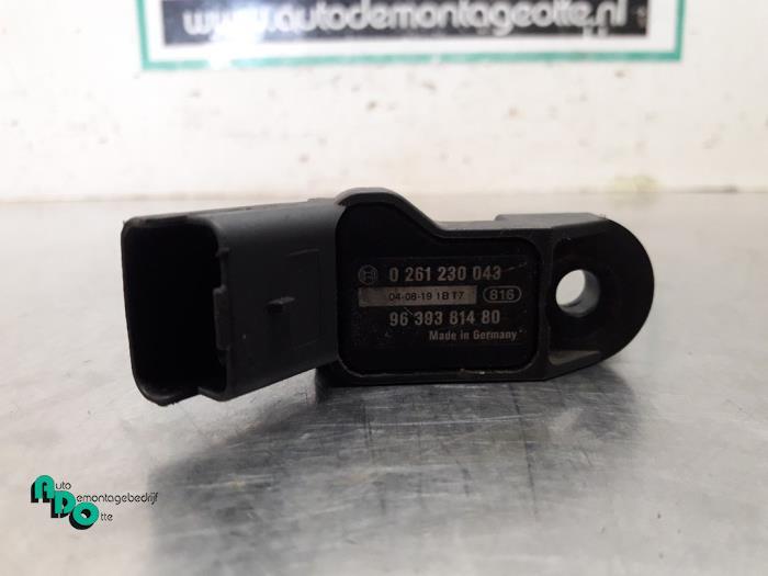 Map Sensor (inlaatspruitstuk) van een Peugeot 206 (206 98-), Gebruikt, -, -, Ophalen of Verzenden