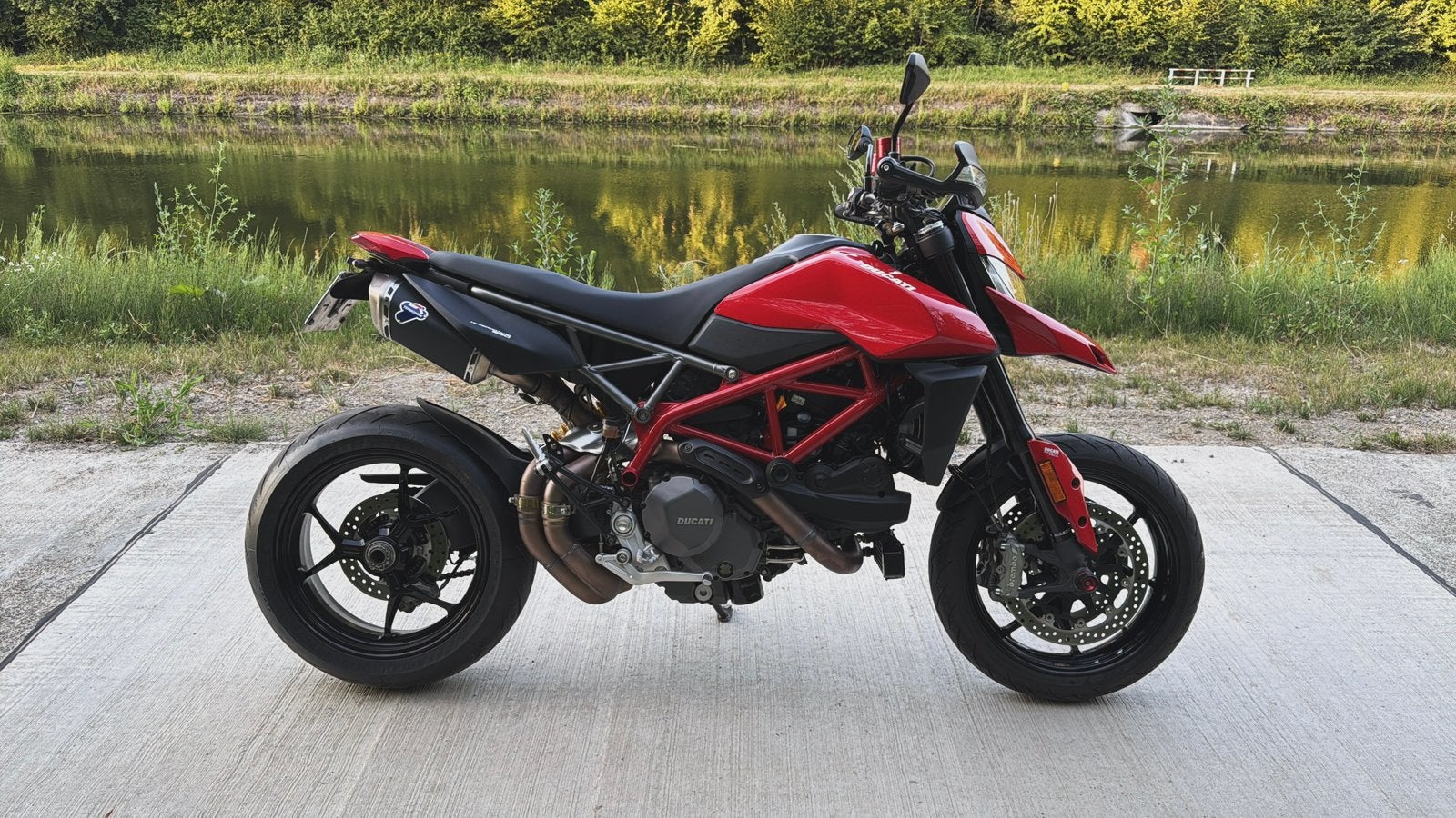 Ducati hypermotard 950 12/2024 +22k€ nieuwprijs!, Motos, Permis Moto A, Poignées chauffantes, Occasion, Plus de 35 kW