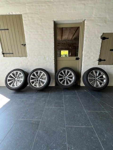 Jantes d'origine BMW Série 5 G30/G31 Sportline, Autos : Pièces & Accessoires, Pneus & Jantes, 245 mm, Véhicule de tourisme, Pneus été