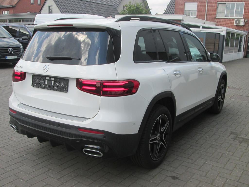 Mercedes-Benz GLB 200 AMG PANO NACHTPACK KEYLESS GO, Auto's, Gebruikt, 4 cilinders, Alcantara, Wit