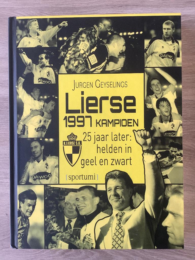 Lierse 1997 Kampioen - Helden in geel en zwart, Nieuw, Ophalen of Verzenden, Balsport, Jurgen Geyselings