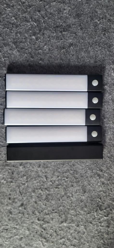 Magnetic Led Bar Moving Sensor USB Rechargeable Lights, Ophalen of Verzenden, Zo goed als nieuw, Minder dan 50 watt, Lamp