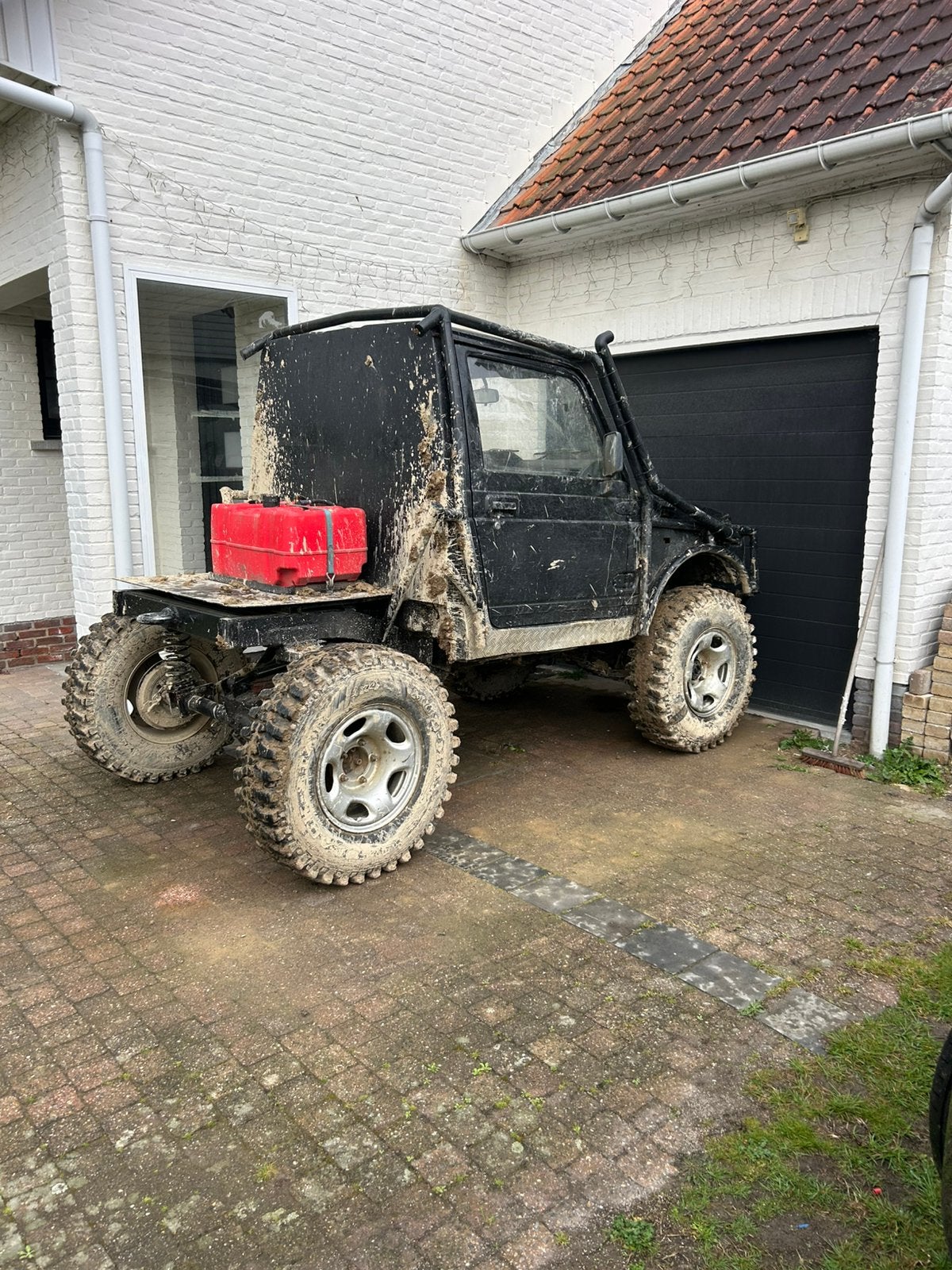 Suzuki samurai, Ophalen, Suzuki