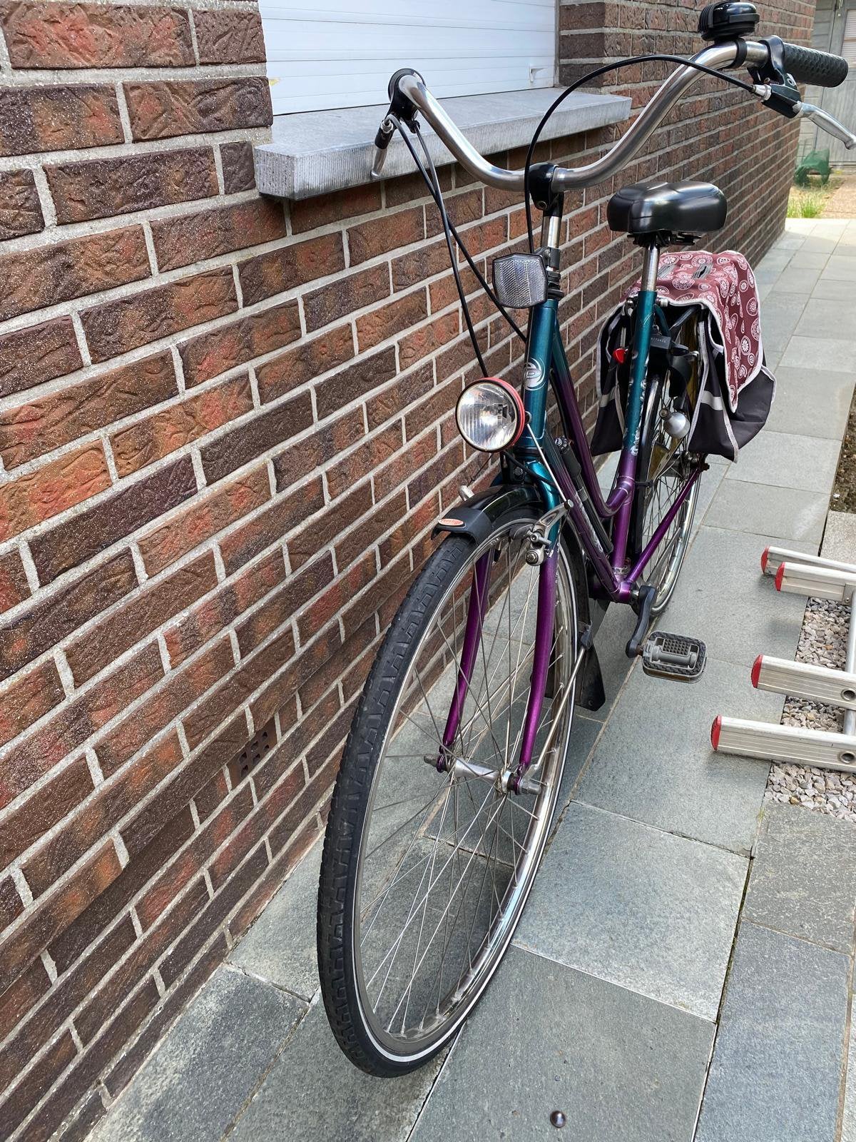 Damesfiets kotfiets helemaal inorde, Ophalen, Gebruikt, Versnellingen