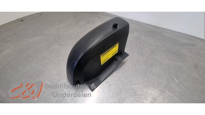 Bumperhoek rechts-achter van een Renault Trafic, Gebruikt, -, Renault, -