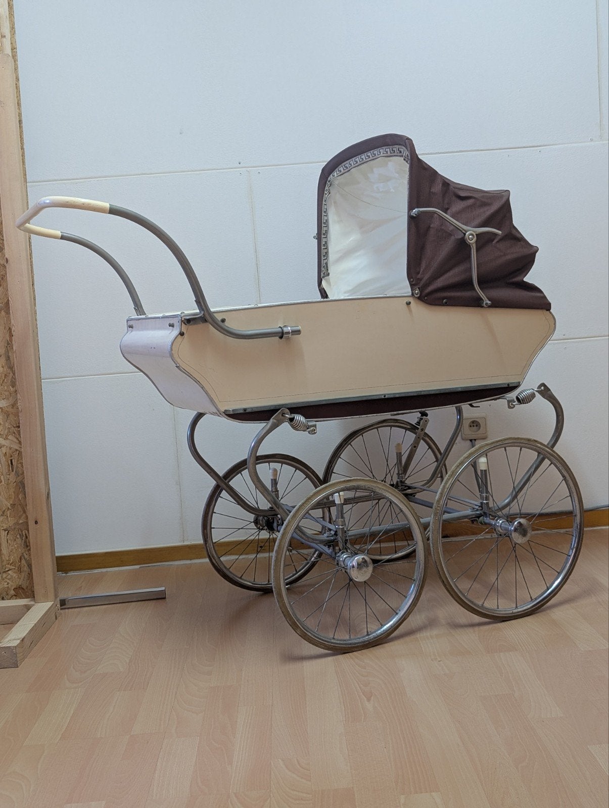 retro kinderwagen, Ophalen